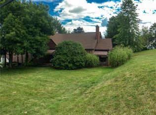 1220 Ridge Rd, Ambridge, PA 15003