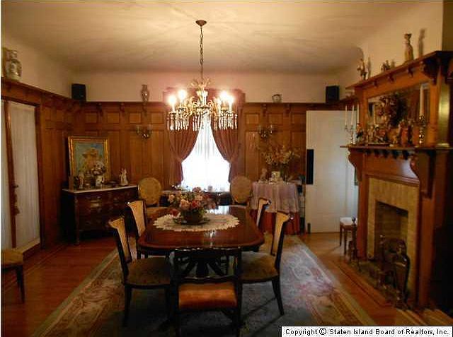 2nd image of 96 Louis St