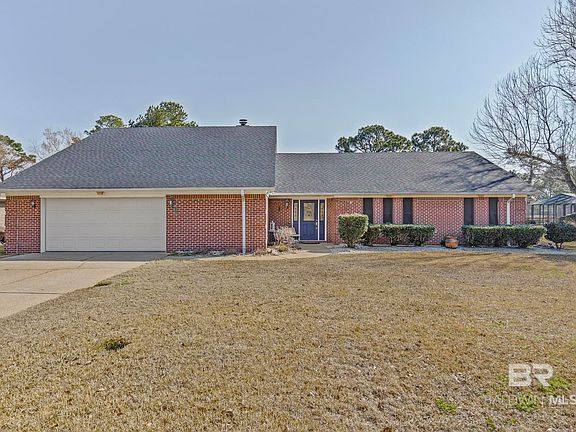 3rd image of 9230 Clubhouse Dr