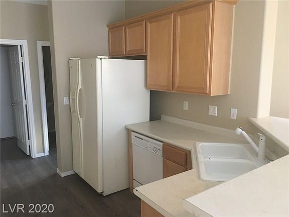 4th image of 6298 W Levi Ave