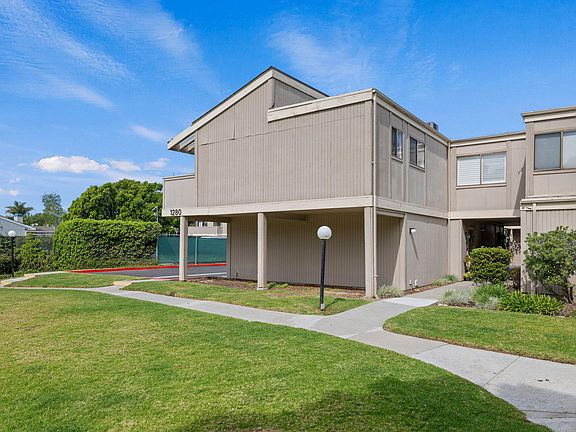 2nd image of 1280 Seacliff Ct Unit 2