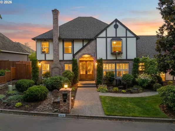 5676 Southwood Dr, Lake Oswego, OR 97035