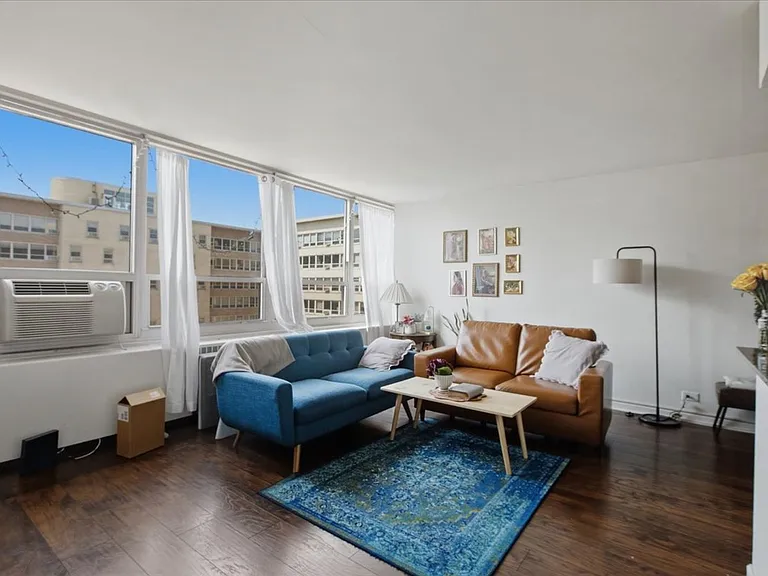 3953 N Lake Shore Dr #1 — Photo 4