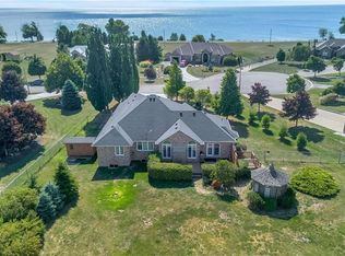 16 Featherstone Ave, Haldimand County, ON N0A 1P0