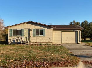 230 W 9th St, Kanawha, IA 50447