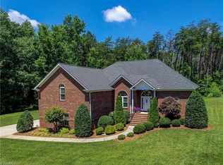 8211 Wendy Gayle Dr, Stokesdale, NC 27357