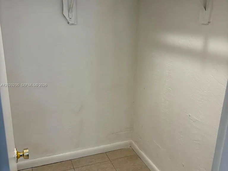 3050 S Dixie Hwy #203 — Photo 8