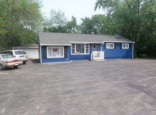 1S121 Summit Ave, Oakbrook Terrace, IL