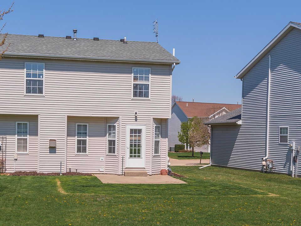 2719 Gill St, Bloomington, IL 61704 Zillow