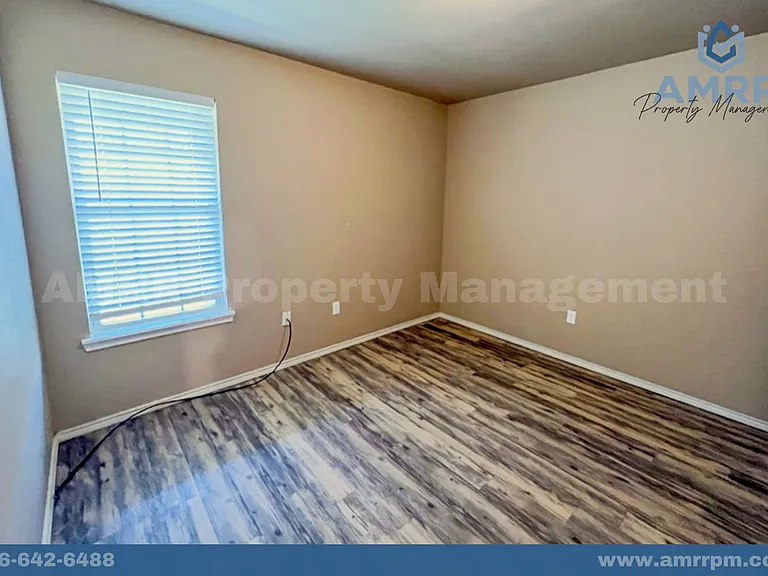 2608 N Avenue P — Photo 18