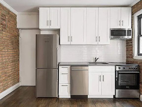 3rd image of 145 Avenue C #A5
