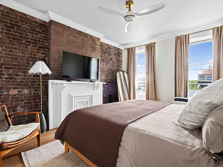 317 Pavonia Ave #6 — Photo 9