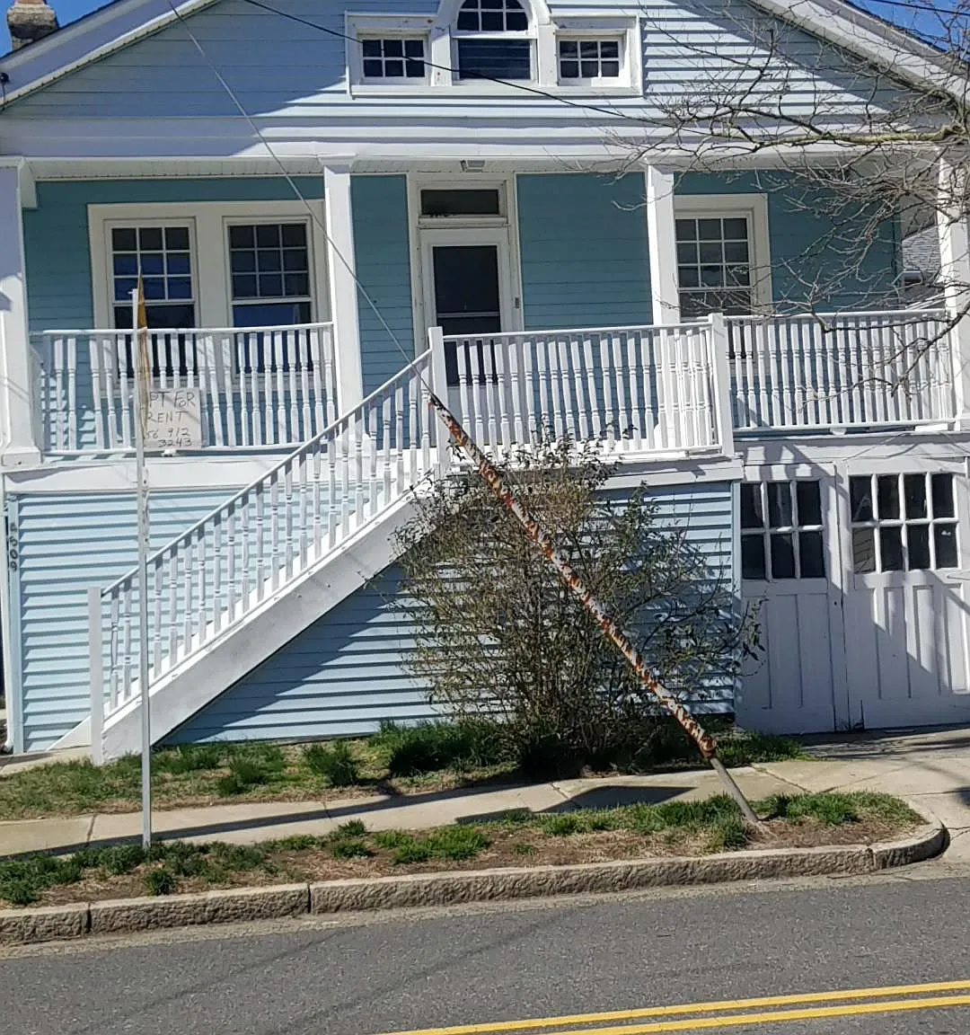 2 bed, 1.5 bath, 700 sqft, $1,575 — Photo 4