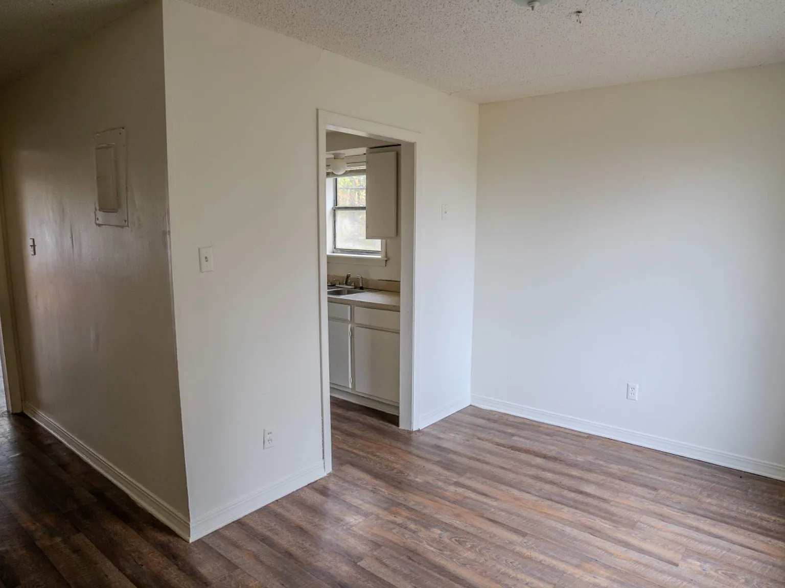4882 South McRaven Road- NEW2 - C — Photo 4
