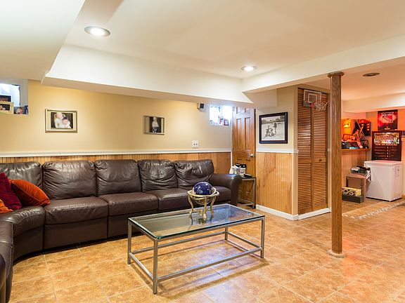 4th image of 4552 Browvale Ln