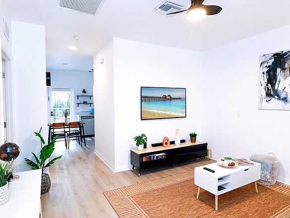 Living Room with coffee table workstation