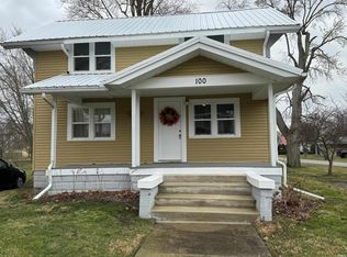 100 S College St, Colfax, IN 46035