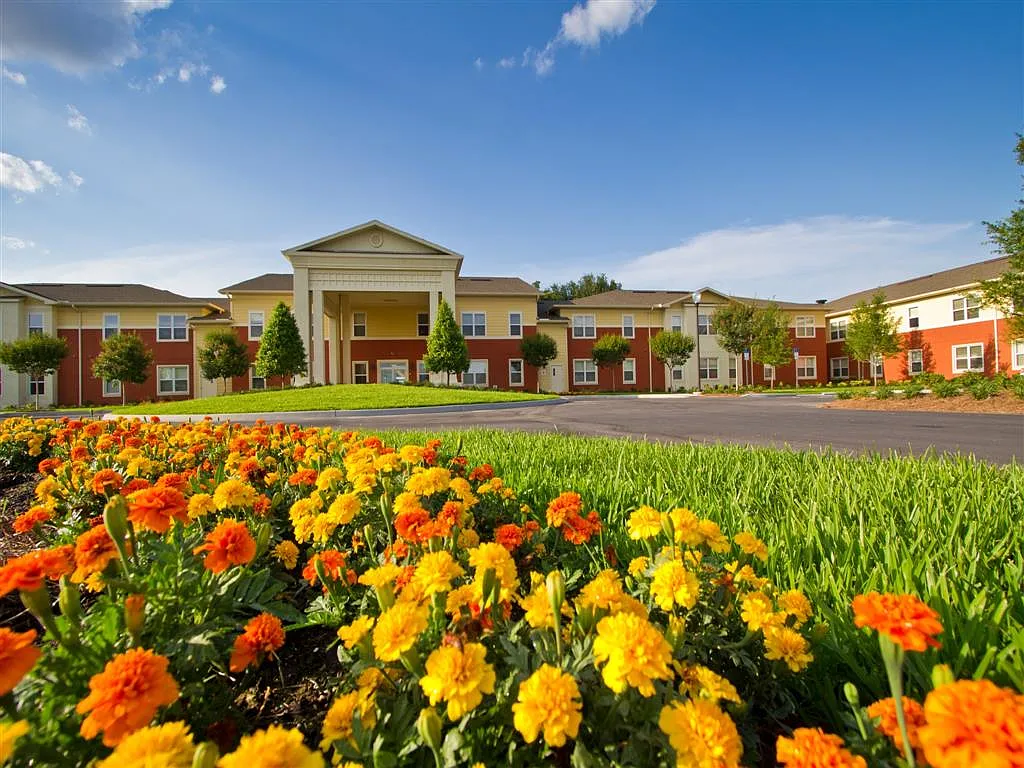 Chatham Pointe — Photo 1