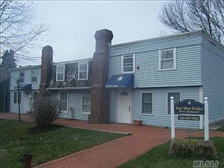 5th image of 22 Oakland Ave