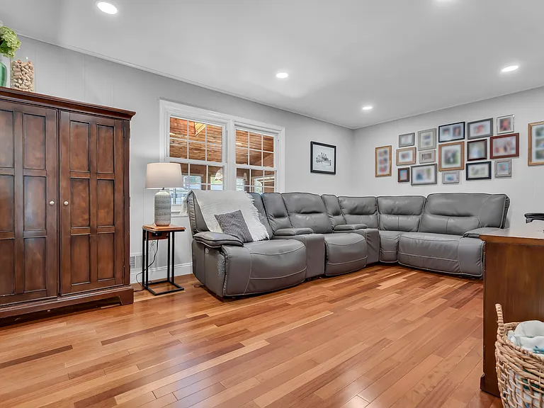 1044 Evelyn Dr — Photo 38