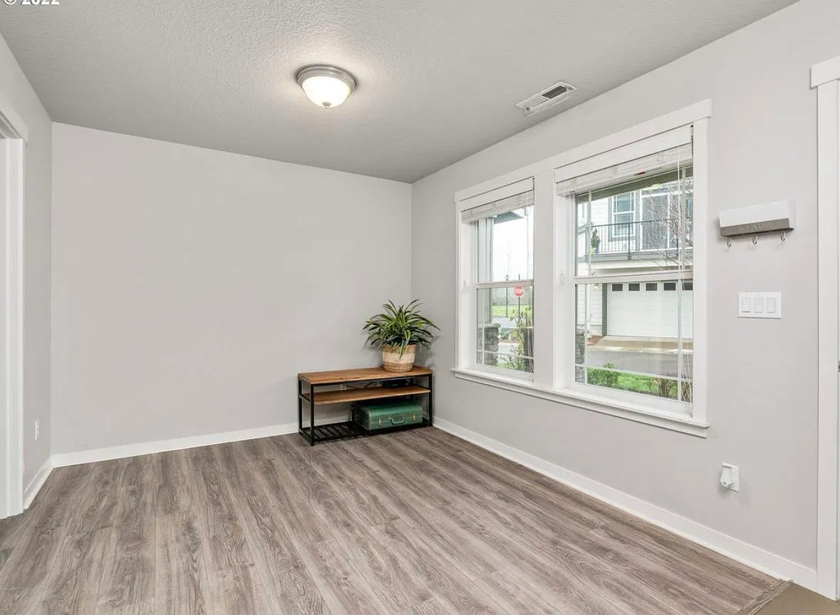 2 bed, 2.5 bath, 1371 sqft, $2,350 — Photo 3