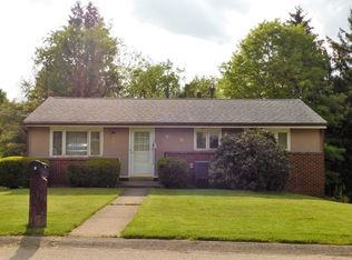 119 Carousel Dr, Delmont, PA
