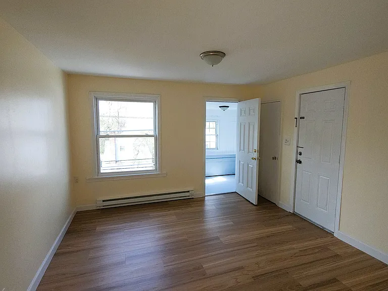 97 Gridley St — Photo 12
