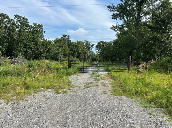 824 Two Mile Ln, McAlester, OK 74501