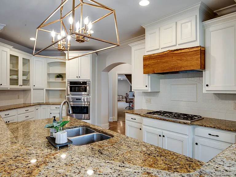 6605 Goshawk Ct — Photo 23