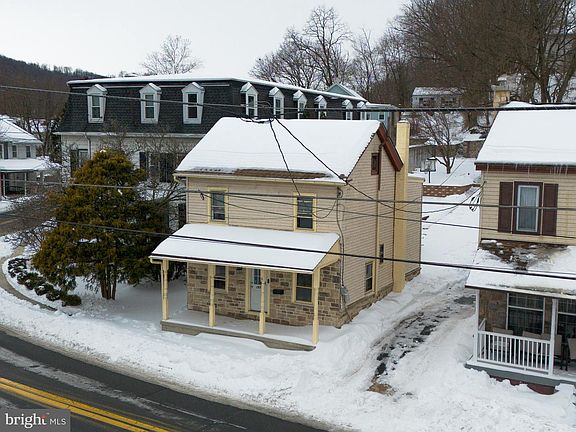 2nd image of 153 E Wyomissing Ave