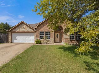 490 Lynne Dr, Rockwall, TX 75032