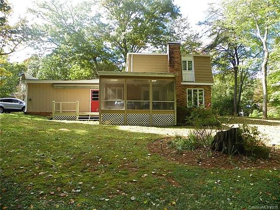 4th image of 2345 Glenheath Dr