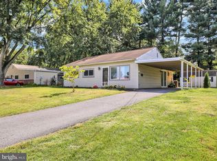 2542 Broad St, East Petersburg, PA