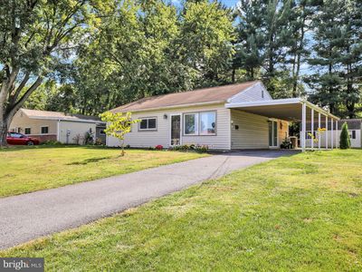 2542 Broad St, East Petersburg, PA, 17520