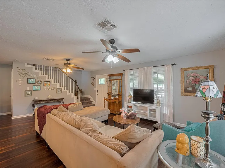 5514 Avenue M — Photo 10