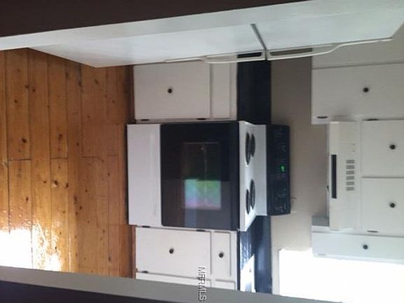 2nd image of 14424 Reuter Strasse Cir #113