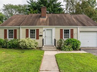 98 Beverly Rd, Wethersfield, CT 06109