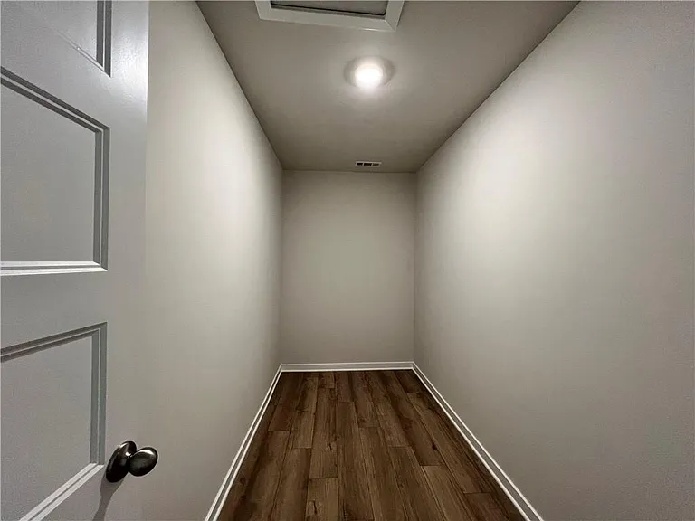 905 Winding Rose Dr — Photo 35