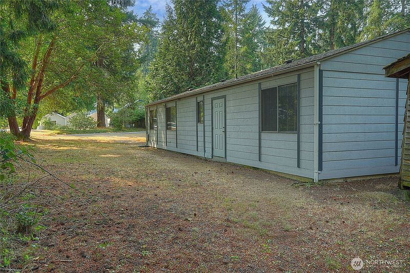 2nd image of 1602 Groves Avenue NW