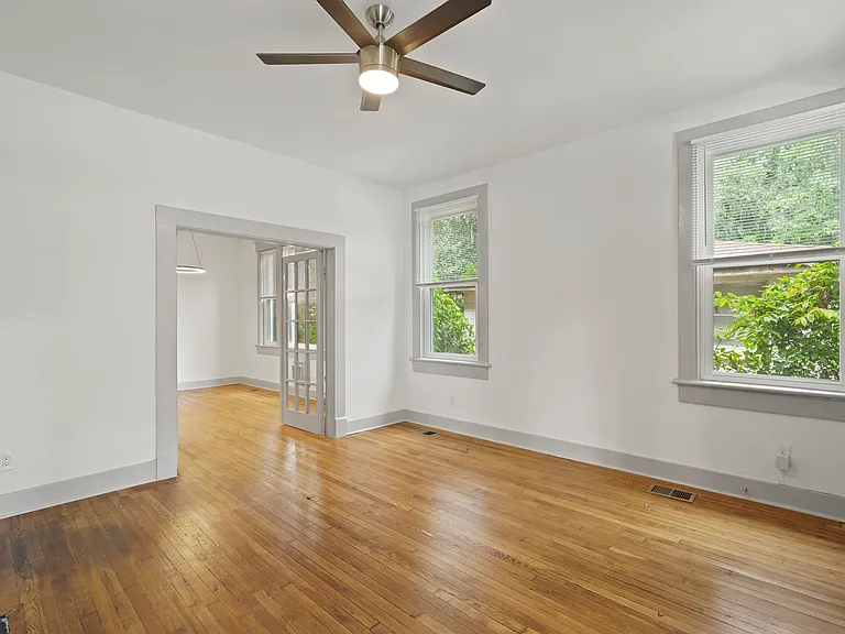 902 E Bolton St #A — Photo 12