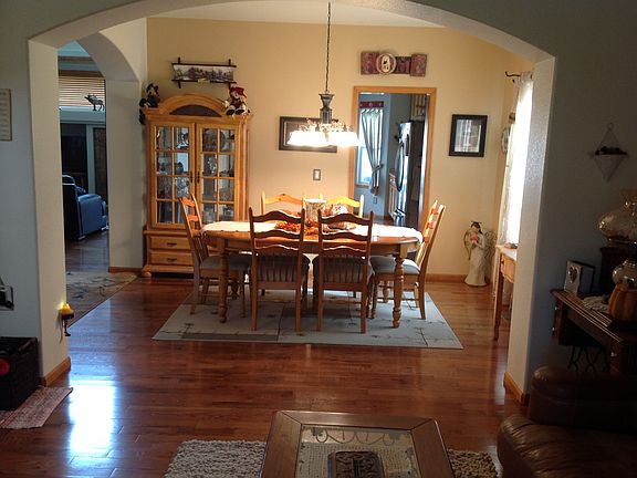 3rd image of 124 Rock Bridge Ct