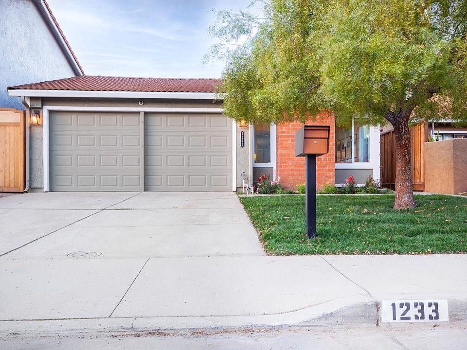 1st image of 1233 Willowhaven Dr