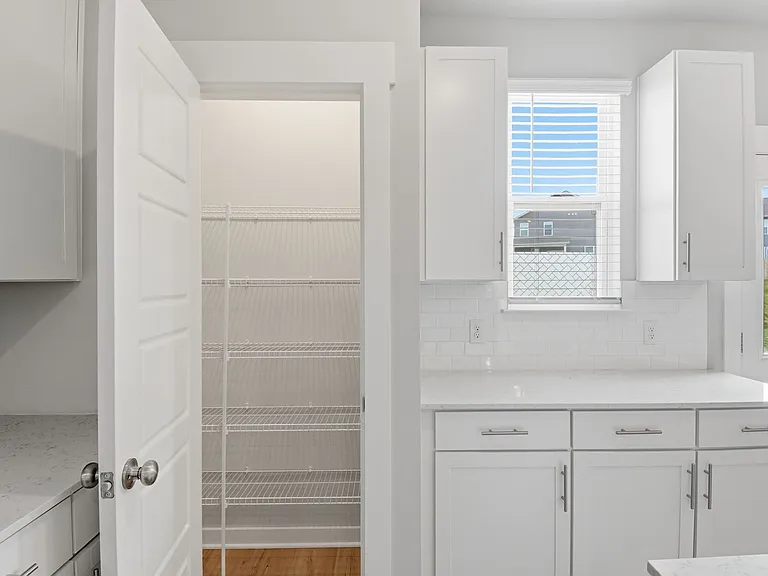 281 Casper Dr — Photo 13