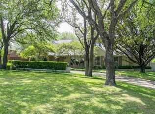 6818 Meadowcreek Dr, Dallas, TX 75254