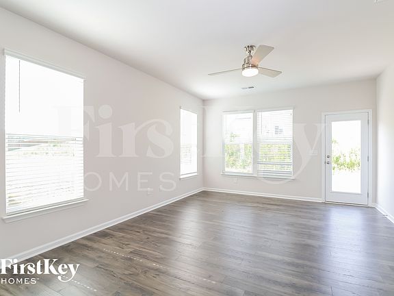 4th image of 627 Goldburn Way