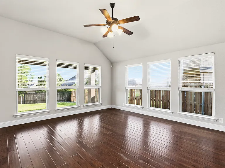 5409 Sierra Ridge Dr — Photo 29