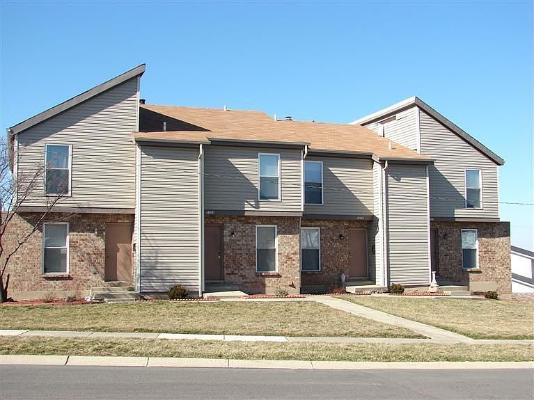 1st image of 1351 Camp Hill Way