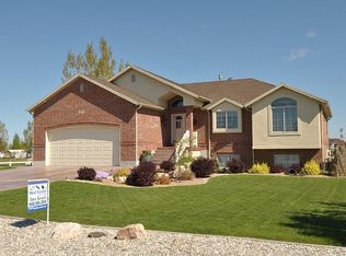 6154 W 4800 S, Hooper, UT 84315