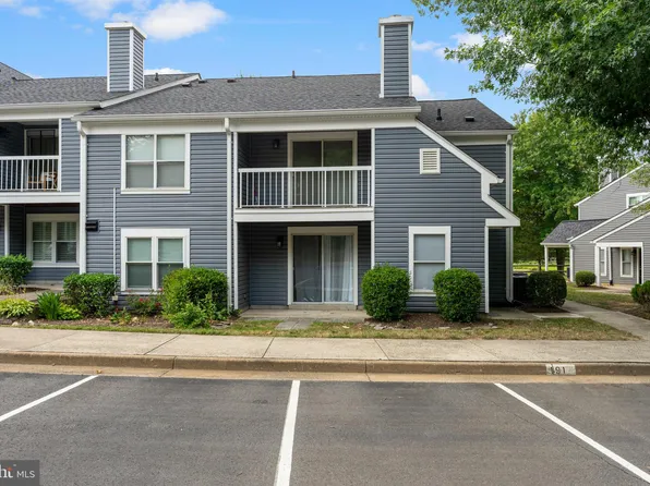 5844 Orchard Hill Ct #5844, Clifton, VA 20124