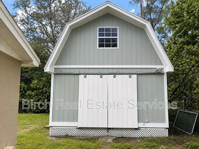 2552 Chancery Dr — Photo 10